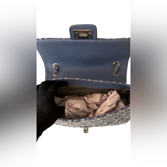 NWT Karl Lagerfeld Blue & White Quilted Shoulder Bag - Picture 4 of 6